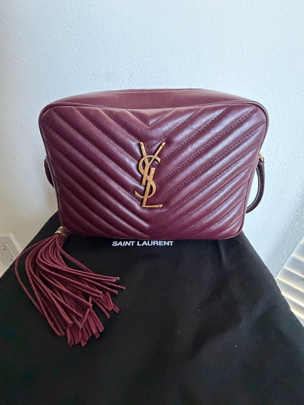 🍷 Saint Laurent Lou Camera Bag Chevron Burgundy 🍷